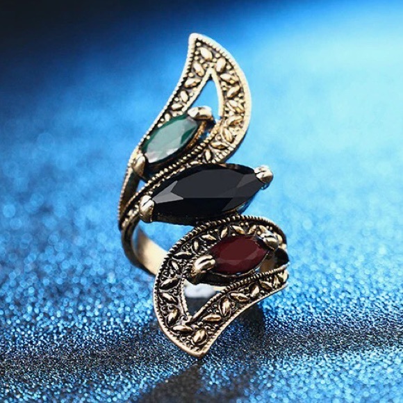 Vintage Antique Gold Multi Colored Ring - Picture 2 of 6